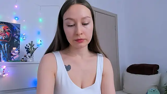 Snapshot of marilinaal chatting on 12-16-25, 07:13 marilinaal online show from 12-16-25, 07:13