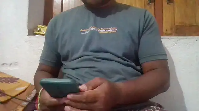 Snapshot of Mohan_Patel_35 chatting on 02-12-25, 02:21 Mohan Patel 35 online show from 02-12-25, 02:21