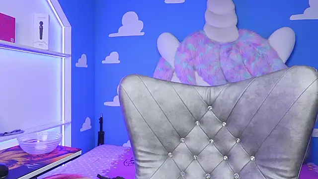 miss   angel online show from 10-22-25, 06:07