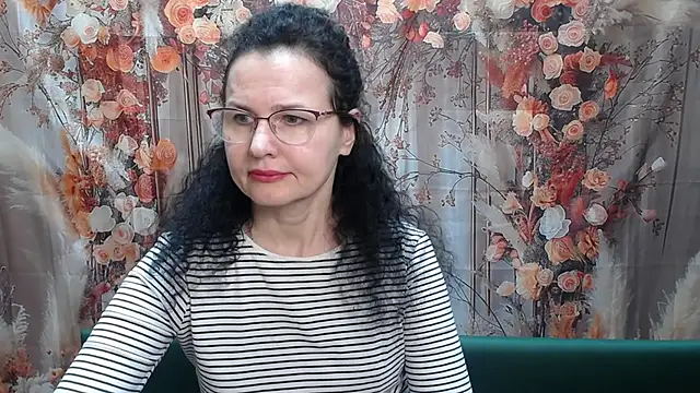 Snapshot of Miroslava_Happi chatting on 04-26-26, 05:49 Miroslava Happi online show from 04-26-26, 05:49