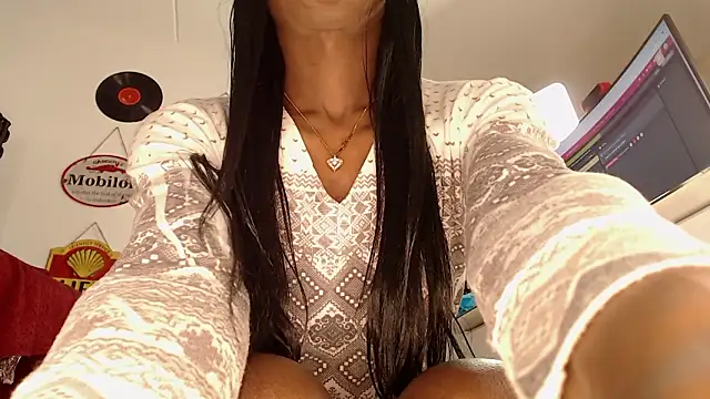 anuvyz miller  online show from 03-12-26, 01:17