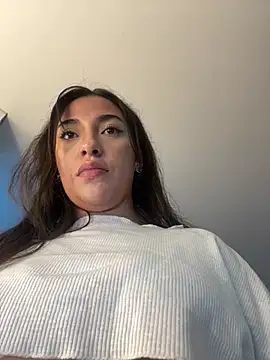 KarolVega- online show from 02-25-25, 06:09
