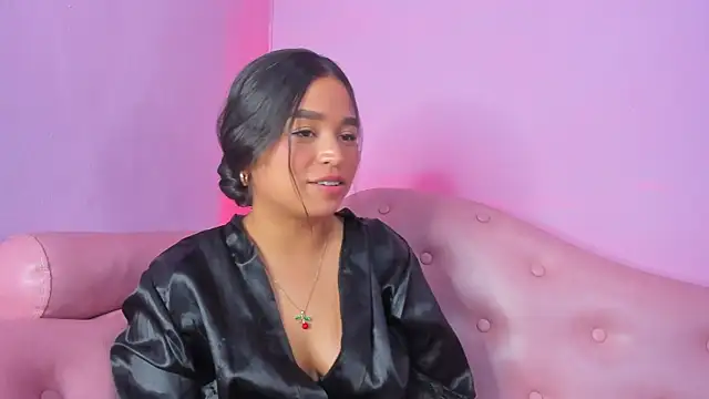 Snapshot of _JuliSweet_ chatting on 09-23-25, 12:13  JuliSweet  online show from 09-23-25, 12:13