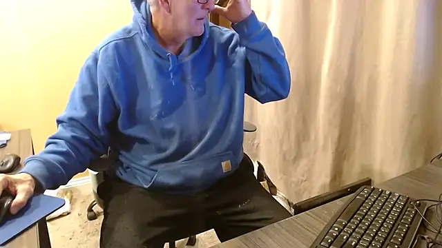 Snapshot of olderandwiser2 chatting on 03-03-25, 02:37 olderandwiser2 online show from 03-03-25, 02:37