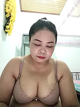 Snapshot of Baby-bigtits2024 chatting on 02-12-25, 01:27 Baby-bigtits2024 online show from 02-12-25, 01:27