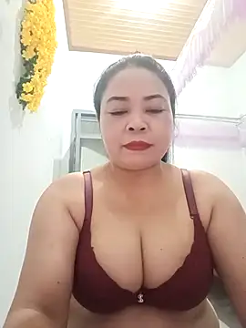 Snapshot of Baby-bigtits2024 chatting on 02-21-25, 01:55 Baby-bigtits2024 online show from 02-21-25, 01:55