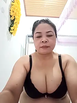 Snapshot of Baby-bigtits2024 chatting on 03-08-25, 08:33 Baby-bigtits2024 online show from 03-08-25, 08:33