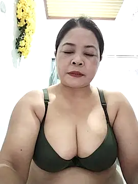 Snapshot of Baby-bigtits2024 chatting on 09-24-25, 01:25 Baby-bigtits2024 online show from 09-24-25, 01:25