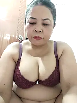 Baby-bigtits2024 online show from 11-24-25, 10:04