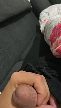 bigsevenkizlar online show from 11-19-25, 09:59