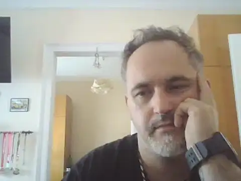 Snapshot of Szolga10 chatting on 09-13-25, 10:15 Szolga10 online show from 09-13-25, 10:15