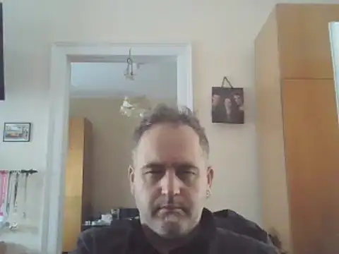 Snapshot of Szolga10 chatting on 09-27-25, 09:58 Szolga10 online show from 09-27-25, 09:58