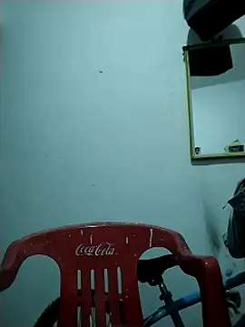 Snapshot of lolo_xxx chatting on 03-07-25, 01:53 lolo xxx online show from 03-07-25, 01:53