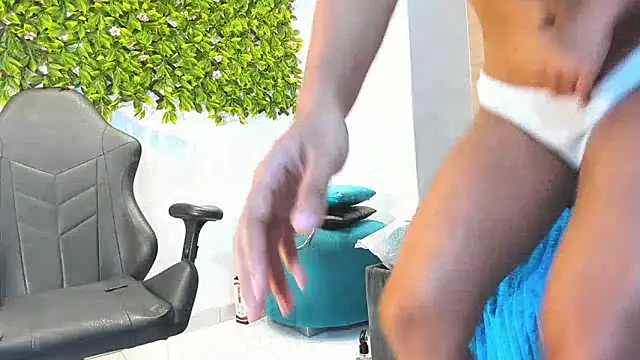 ParanoidTemptaion  online show from 02-28-25, 03:26