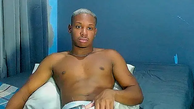 Snapshot of JackBlackone chatting on 10-20-25, 11:05 JackBlackone online show from 10-20-25, 11:05