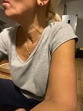 DeboraXporn online show from 10-21-25, 09:48