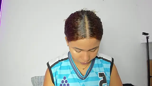 MELINAMARTINS online show from 03-28-26, 08:52