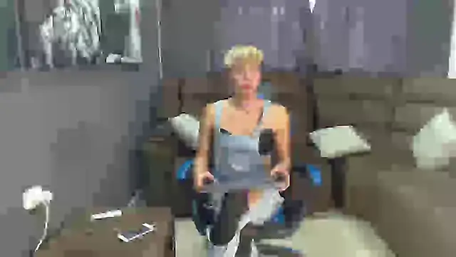 Snapshot of mchissexx chatting on 09-25-25, 03:05 mchissexx online show from 09-25-25, 03:05