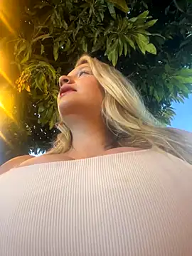 aurora coldd online show from 10-29-25, 10:55