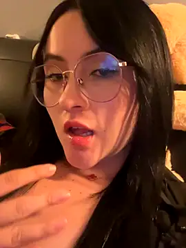 Snapshot of ValentinaOrtiz3 chatting on 11-16-25, 03:01 ValentinaOrtiz3 online show from 11-16-25, 03:01