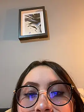 ValentinaOrtiz3 online show from 05-03-26, 03:23