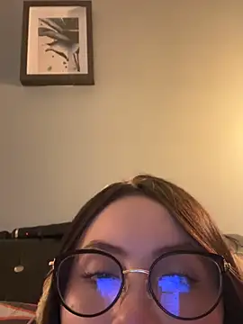 ValentinaOrtiz3 online show from 06-08-26, 03:07