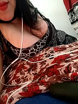 Snapshot of Malak-26 chatting on 11-03-25, 12:35 Malak-26 online show from 11-03-25, 12:35