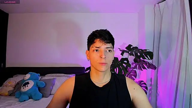  JacobMiller   online show from 09-17-25, 10:00