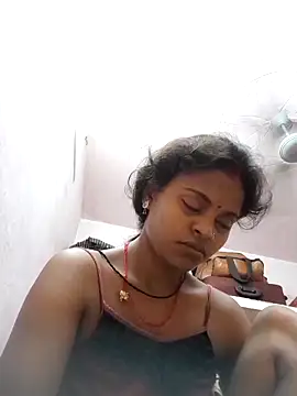 Snapshot of Hot_couple493 chatting on 05-27-26, 08:39 Hot couple493 online show from 05-27-26, 08:39