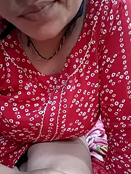 Snapshot of Sangitalive chatting on 06-30-26, 04:35 Sangitalive online show from 06-30-26, 04:35