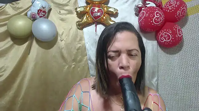 Snapshot of alina_maturehot chatting on 02-16-25, 03:58 alina maturehot online show from 02-16-25, 03:58