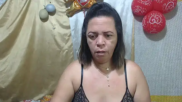 Snapshot of alina_maturehot chatting on 02-27-25, 07:55 alina maturehot online show from 02-27-25, 07:55