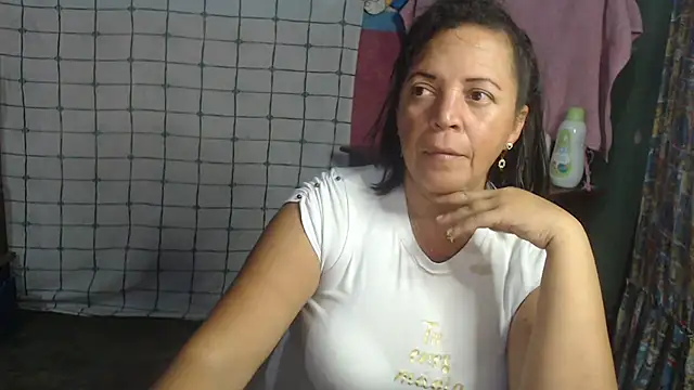 Snapshot of alina_maturehot chatting on 03-02-25, 02:08 alina maturehot online show from 03-02-25, 02:08