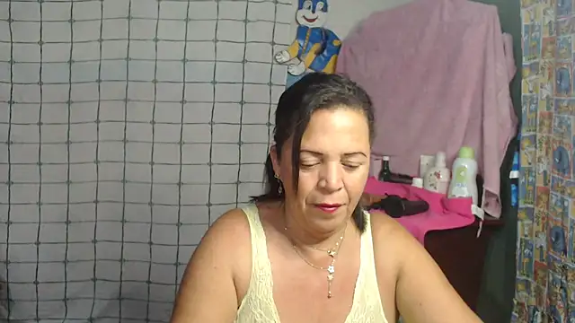 Snapshot of alina_maturehot chatting on 03-06-25, 05:14 alina maturehot online show from 03-06-25, 05:14
