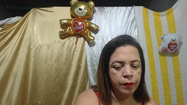 Snapshot of alina_maturehot chatting on 03-13-25, 07:50 alina maturehot online show from 03-13-25, 07:50