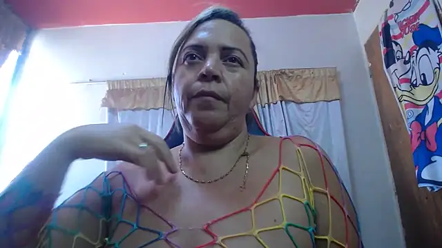 Snapshot of alina_maturehot chatting on 09-09-25, 02:49 alina maturehot online show from 09-09-25, 02:49