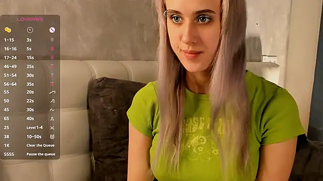 ConstanceBails online show from 02-23-25, 12:27