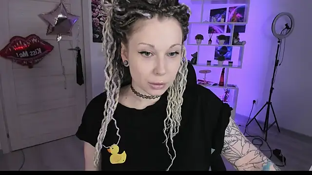 HoneySallyMoore online show from 09-25-25, 04:00