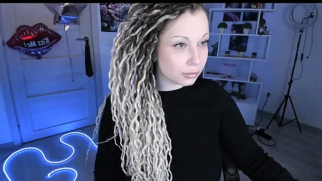 HoneySallyMoore online show from 02-15-26, 05:09