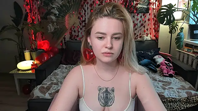 Alexa Pirs online show from 02-09-26, 01:04