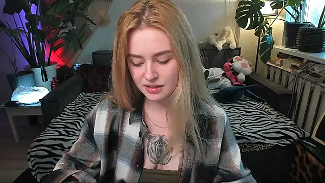 Alexa Pirs online show from 03-21-26, 02:42