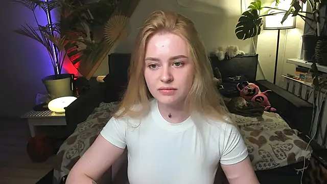 Snapshot of Alexa_Pirs chatting on 05-16-26, 07:56 Alexa Pirs online show from 05-16-26, 07:56