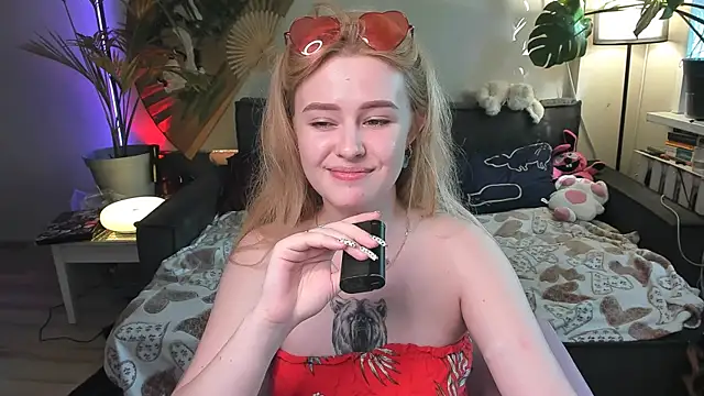 Snapshot of Alexa_Pirs chatting on 05-18-26, 02:45 Alexa Pirs online show from 05-18-26, 02:45