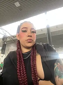 Scarlett-LS online show from 02-17-25, 06:26