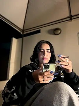 Scarlett-LS online show from 09-12-25, 01:49