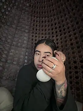 Scarlett-LS online show from 10-24-25, 04:09