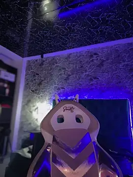 Scarlett-LS online show from 02-13-26, 03:13