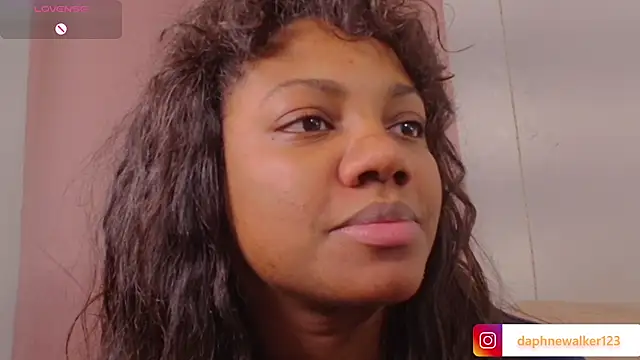 Daphnewalker   online show from 03-22-26, 10:35