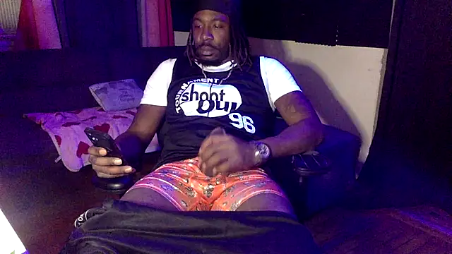 Snapshot of cheffboyrg chatting on 11-21-25, 11:14 cheffboyrg online show from 11-21-25, 11:14