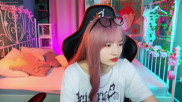 Akemi Sora  online show from 03-05-25, 06:12